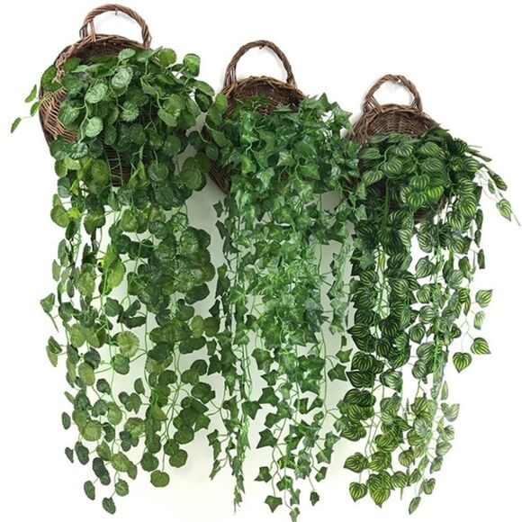 NEW! Hanging Wall Wicker Rattan Straw Basket - Picture 1 of 7